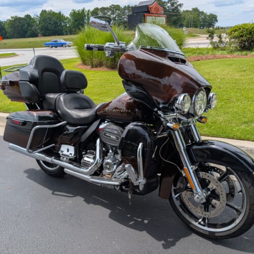 2019 Harley-Davidson® CVO™ Limited Auburn Sunglo & Black Hole with Rich Bourbon thumb 3