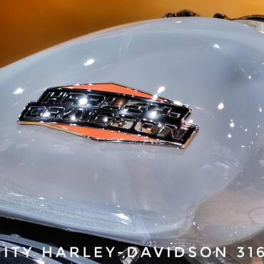 2024 Harley-Davidson® Street Glide®, FLHX thumb 0