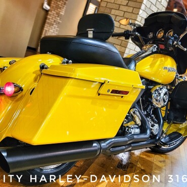 2013 Harley-Davidson® Street Glide®, FLHX thumb 1