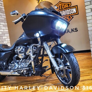2015 Harley-Davidson® Road Glide® Special, FLTRXS thumb 2