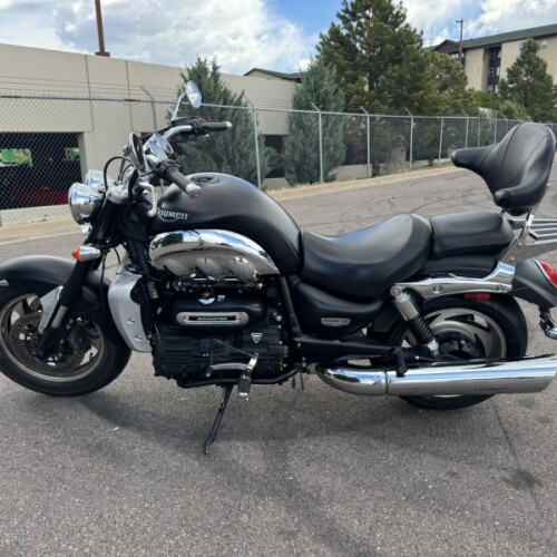 2012 Triumph Rocket III thumb 0
