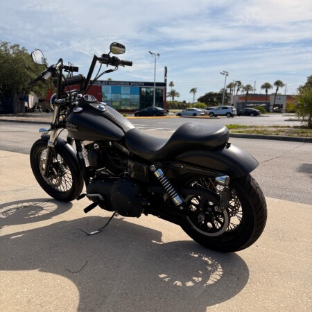 FXDB 2016 Street Bob® thumb 1
