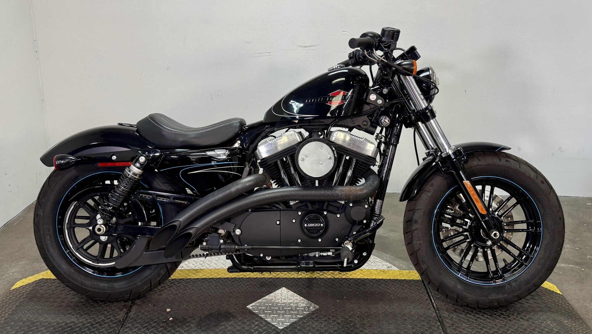 XL 1200X 2022 Forty-Eight®