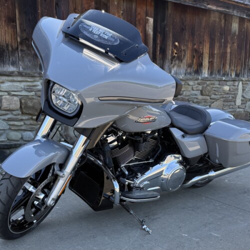 2026 Harley-Davidson® Street Glide® Dark Billiard Gray Chrome Solo thumb 2