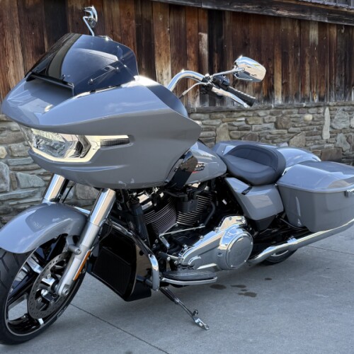 2026 Harley-Davidson® Road Glide® Dark Billiard Gray Chrome Solo thumb 2