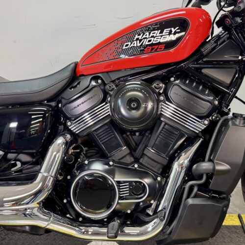 RH975 2026 Nightster® thumb 3