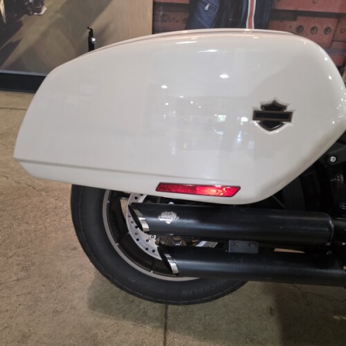 FXLRST 2023 Low Rider® ST thumb 2