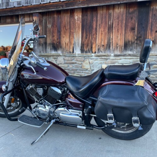 2007 Yamaha V Star 1100 Silverado Black Cherry thumb 0