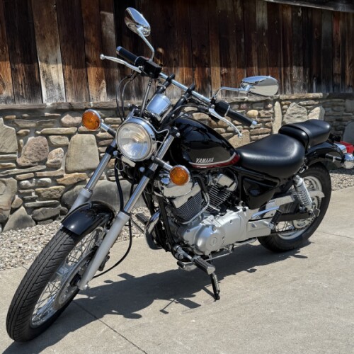 2025 Yamaha V Star 250 Raven thumb 2