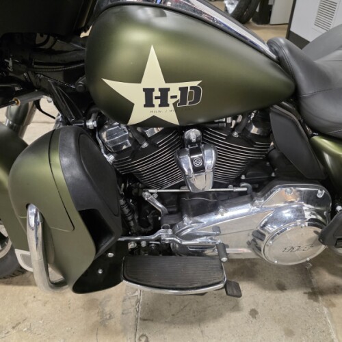 FLHTCUTG 2022 Tri Glide® Ultra thumb 0