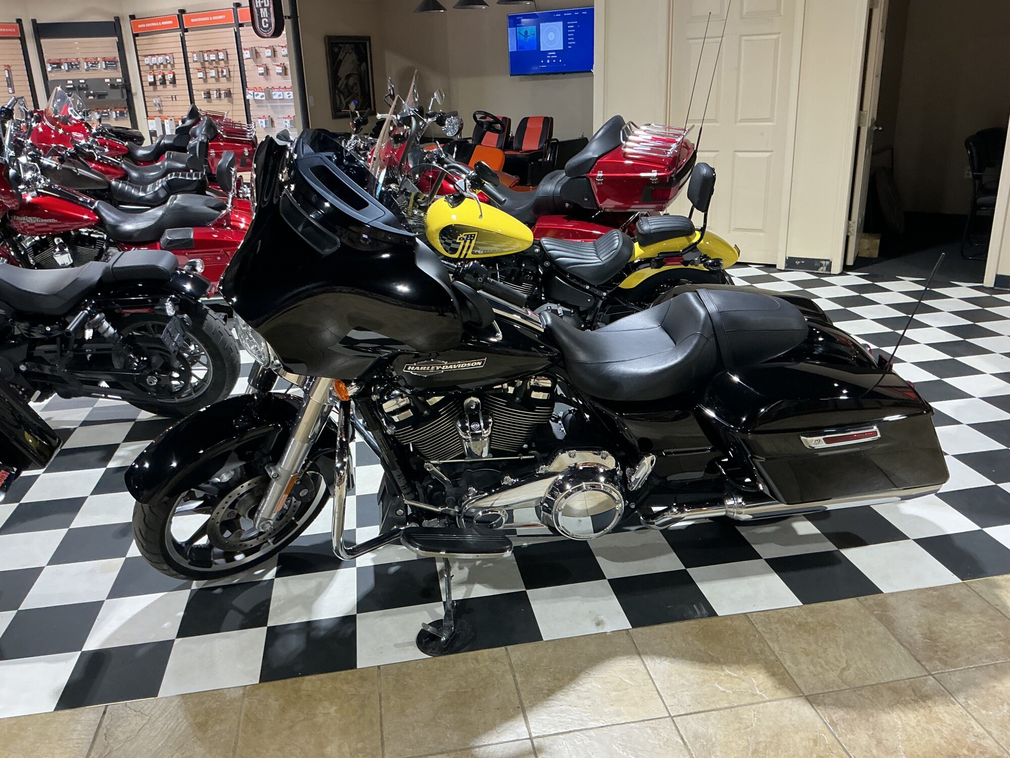 FLHX 2022 Street Glide®