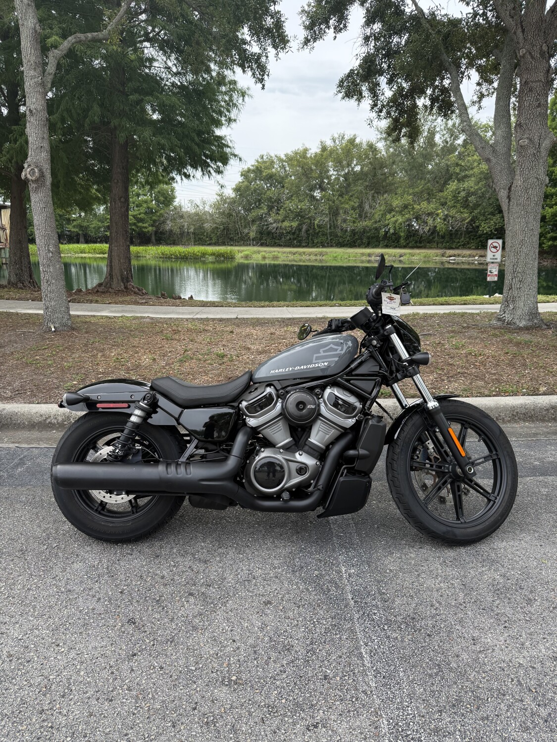2022 Harley-Davidson® Nightster™ Vivid Black