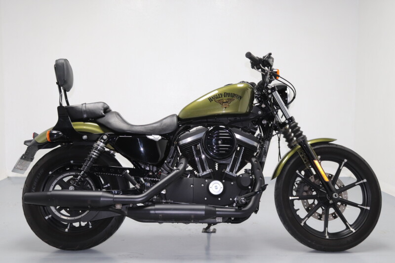 2016 Harley-Davidson® Iron 883™ Olive Gold