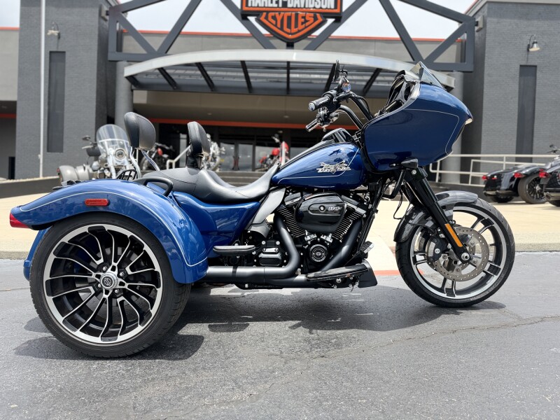 FLTRT 2023 Road Glide® 3