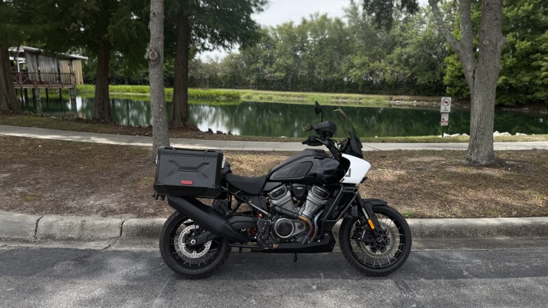 2023 Harley-Davidson® Pan America Special