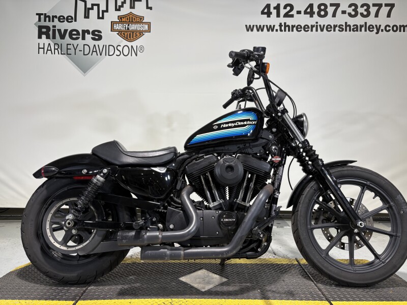 2018 Harley-Davidson® Iron 1200™ Vivid Black