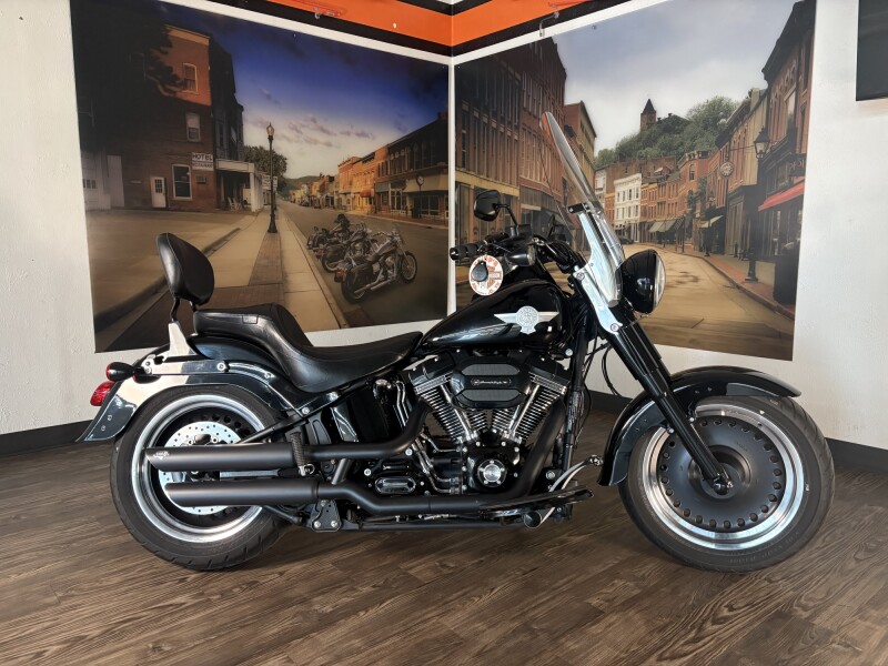 2016 Harley-Davidson® Fat Boy® S Vivid Black