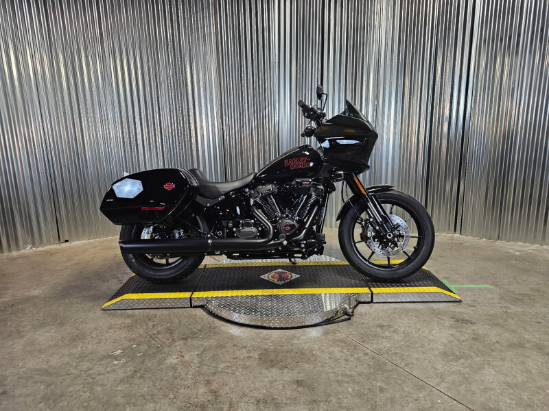 2026 Harley-Davidson® Low Rider® ST Vivid Black Black Trim
