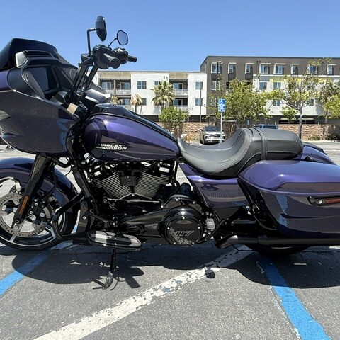 2026 Harley-Davidson® Road Glide™ Purple Abyss Black Trim thumb 0