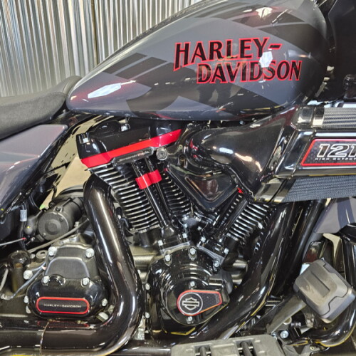 2026 Harley-Davidson® CVO Road Glide ST Inferno Gray thumb 3