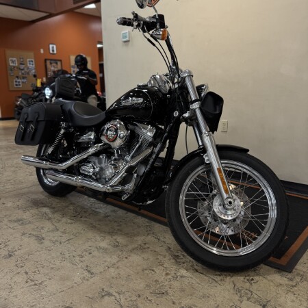 FXDC 2009 Super Glide® Custom thumb 0