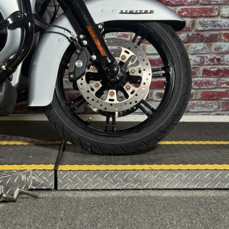 FLTRK 2020 Road Glide® Limited thumb 1
