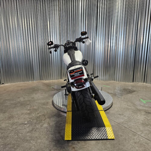 2026 Harley-Davidson® Low Rider® S White Onyx Pearl Black Trim thumb 1
