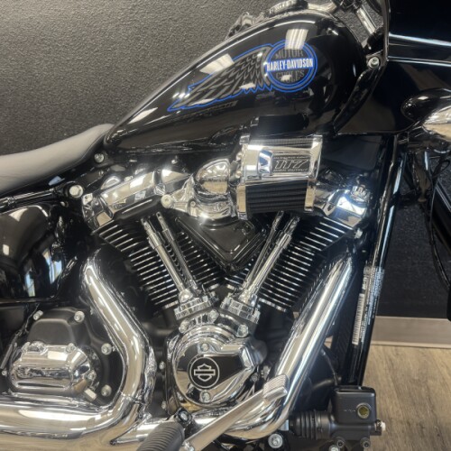 2026 Harley-Davidson® Low Rider® ST thumb 2