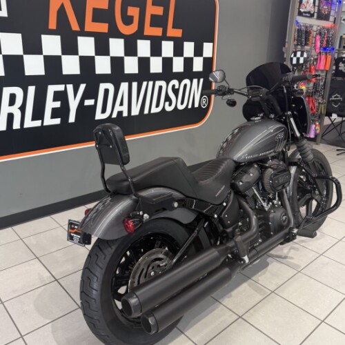 2022 Harley-Davidson® Street Bob® 114 Gauntlet Gray Metallic thumb 2