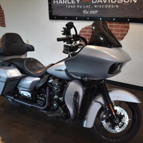 2020 Harley-Davidson® Road Glide® Special Barracuda Silver Denim thumb 3