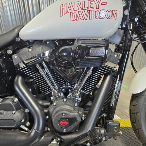 2026 Harley-Davidson® Low Rider® S White Onyx Pearl Black Trim thumb 3