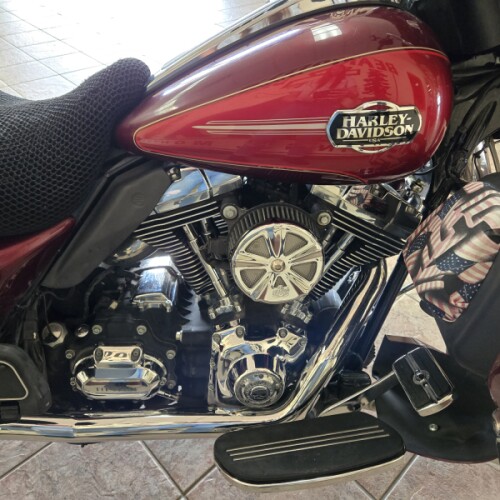 2008 Harley-Davidson® Electra Glide® Ultra Classic® Crimson Red Sunglo & Candy Red Sunglo thumb 3