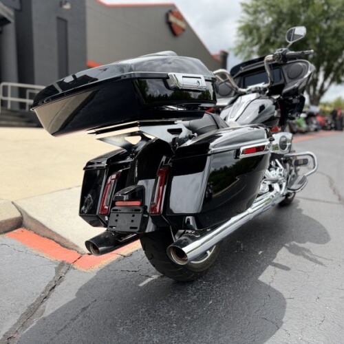 FLTRX 2024 Road Glide® thumb 2