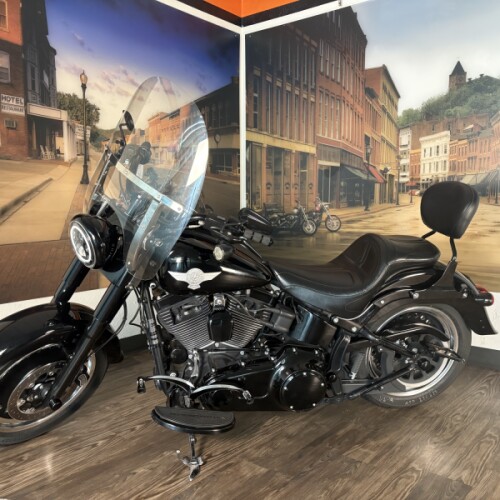 2016 Harley-Davidson® Fat Boy® S Vivid Black thumb 3