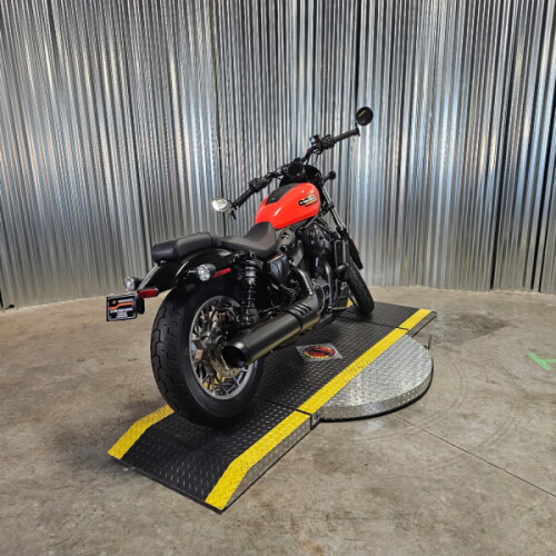 2026 Harley-Davidson® Nightster® Special Blood Orange Black Trim thumb 2