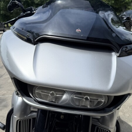 2021 Harley-Davidson® Road Glide® Limited thumb 3