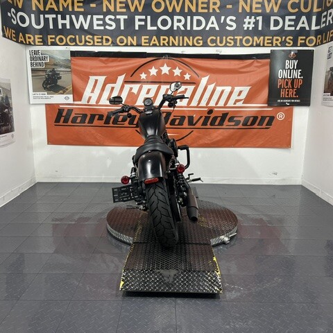 Used 2022 Harley-Davidson Iron 883 for Sale in Sarasota, FL thumb 1