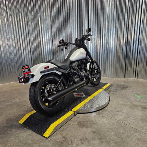 2026 Harley-Davidson® Low Rider® S White Onyx Pearl Black Trim thumb 2