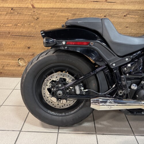 2020 Harley-Davidson® Fat Bob® 114 Vivid Black FXFBS thumb 0