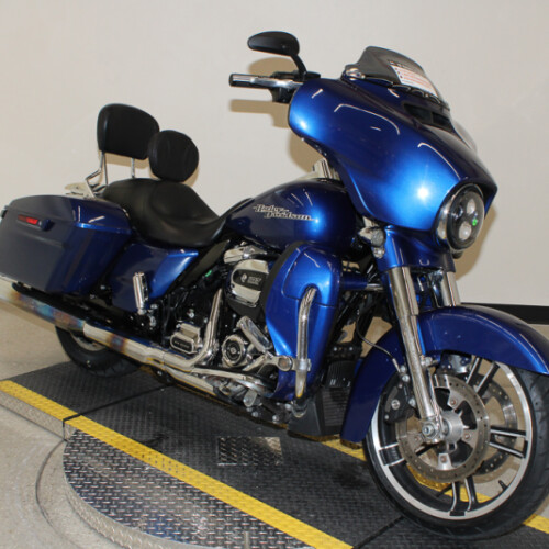 2017 Harley-Davidson Street Glide Special Grand American Touring FLHXS thumb 2