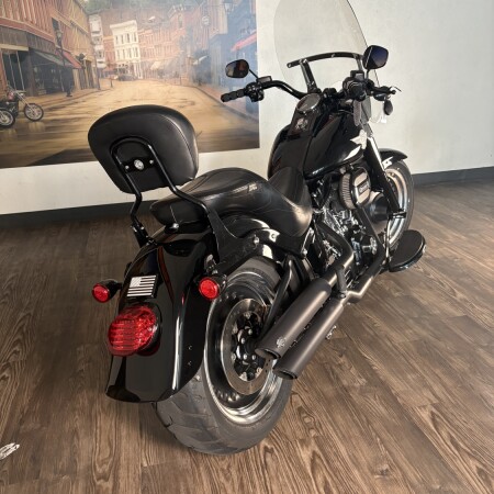2016 Harley-Davidson® Fat Boy® S Vivid Black thumb 1