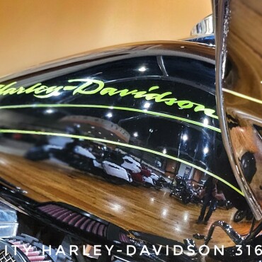 2013 Harley-Davidson® Road Glide® Custom, FLTRX103 thumb 0