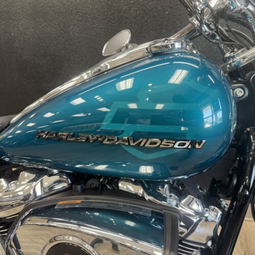 2026 Harley-Davidson® Breakout® thumb 3