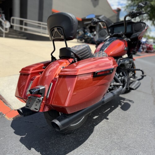FLTRX 2024 Road Glide® thumb 2