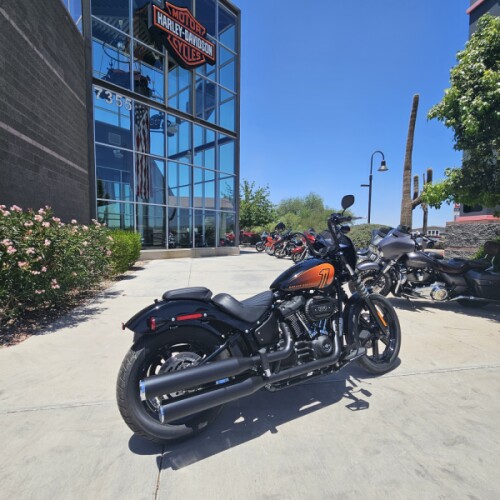 FXBBS 2023 Street Bob® 114 thumb 1