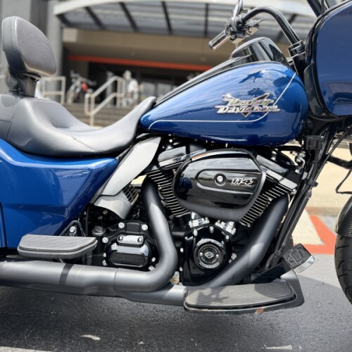 FLTRT 2023 Road Glide® 3 thumb 0