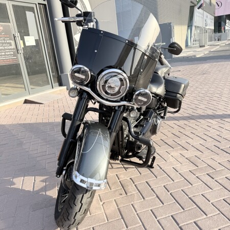 2025 Harley-Davidson® Heritage Classic Iron Horse Metallic w/Laced Wheels thumb 0