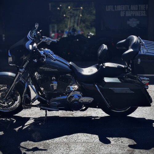2009 Harley-Davidson® Street Glide® Black Pearl thumb 3