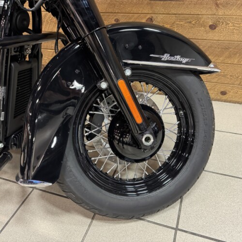 2024 Harley-Davidson® Heritage Classic Vivid Black FLHCS thumb 1