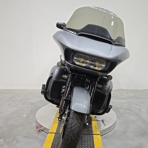 FLTRK 2021 Road Glide® Limited thumb 3